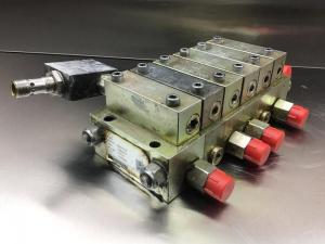 Liebherr Verteilerblock